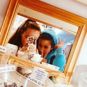 Meet your Posher, Renee